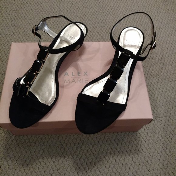 "HOST PICK" - NWOT - Black Jeweled Sandals by Alex Marie Sz 8.5 - Picture 3 of 14